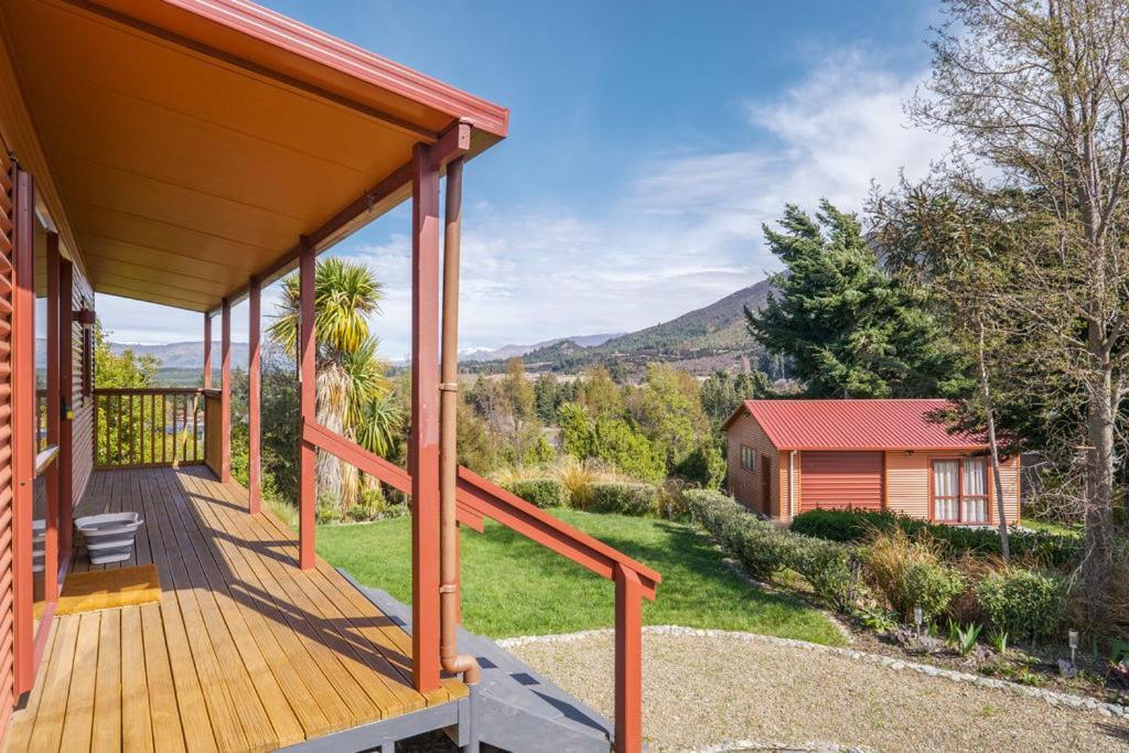 Korimako Ridge - Lake Hawea Holiday Home Eksteriør billede